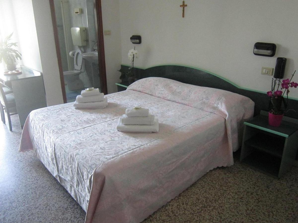 Hotel Concordia Palace Rimini Luaran gambar